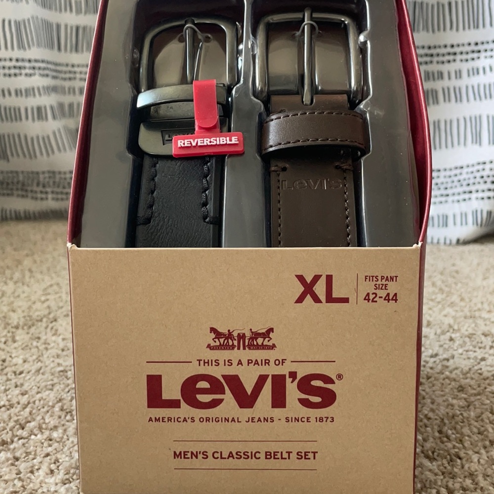 Men’s NEW Levi’s Belt-set of 2